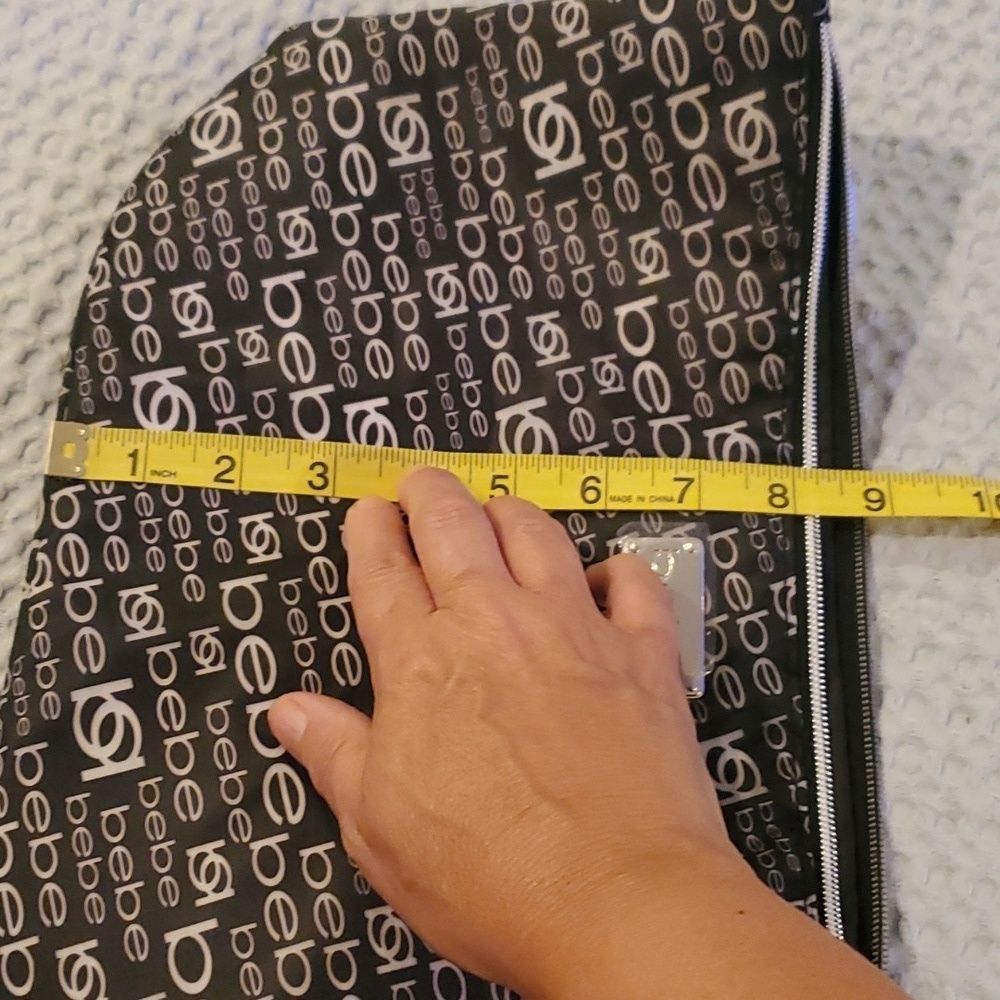BEBE Makeup Bag, NWOT (38) - Picture 5 of 6